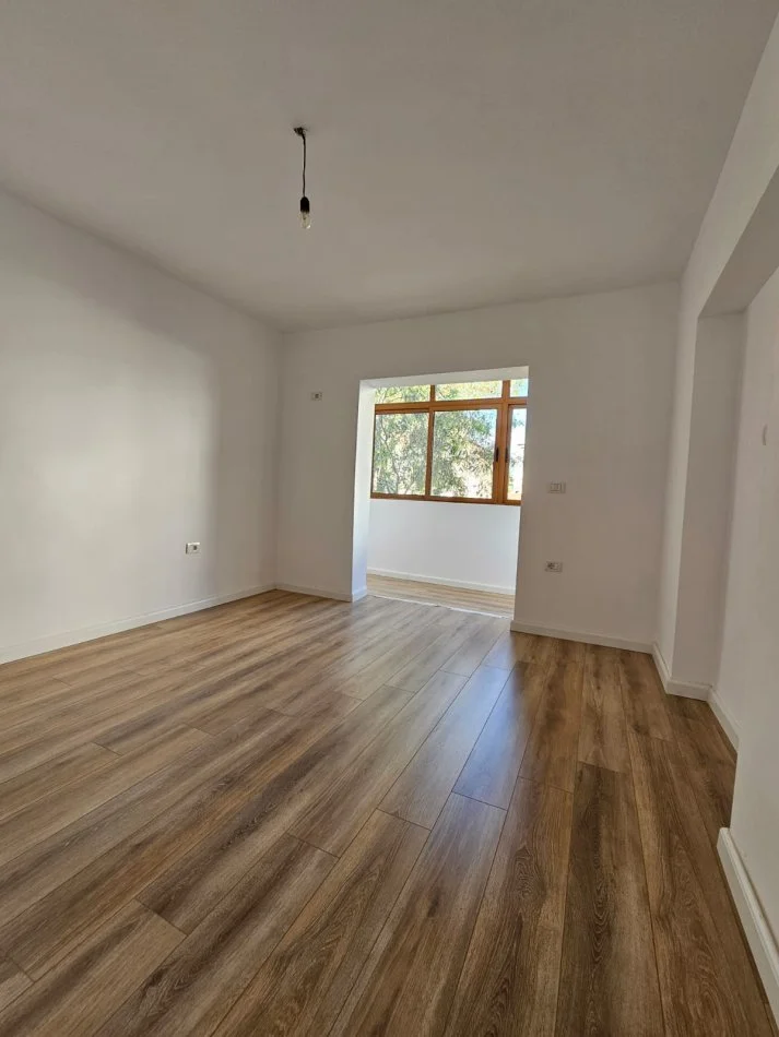 Tirane, shitet 1+1 , 44 m² 98.000 € (mozaiku tiranes)