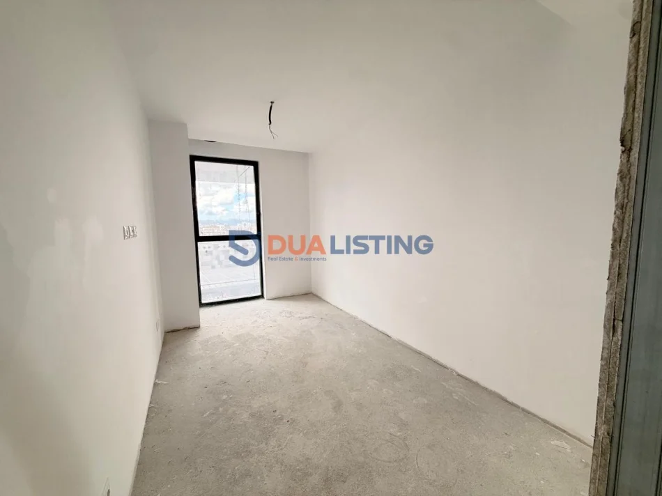 Tirane, jepet me qera ambjent biznesi , 167 m² 3.900 € (Air Albania Stadium)