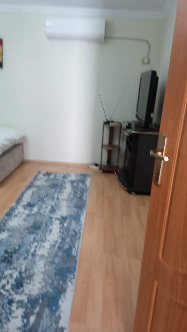 Tirane, jepet me qera apartament 2+1+A+BLK Kati 3, 120 m² 365Euro (Rruga e dibres)
