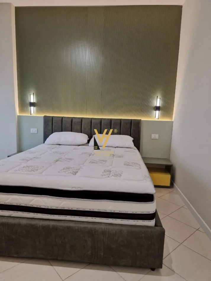 Vlore, shitet apartament 1+1+Ballkon Kati 4, 75 m² 135.000 € (ORIKUM)