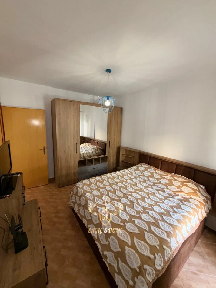 Durres, shes apartament 1+1+Ballkon Kati 2, (SHKEMBI KAVAJES)