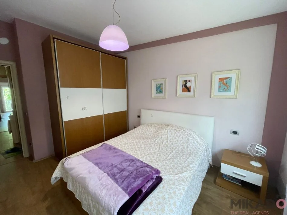 shitet 2 Katshe, , 243 m² 450,000 €