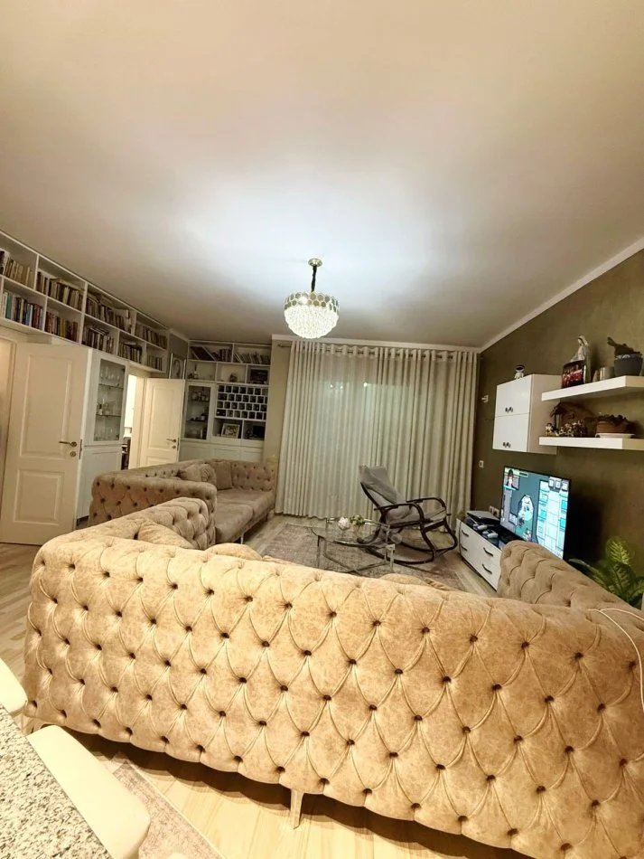 Tirane, shitet apartament 2+1 , 106 m² 149.000 € (Yzberisht)