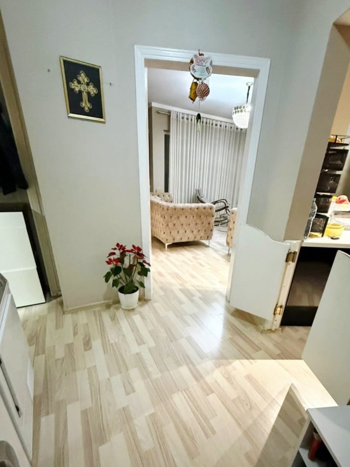 Tirane, shitet apartament 2+1+Aneks+Ballkon , 106 m² 146.500 € (Yzberisht)