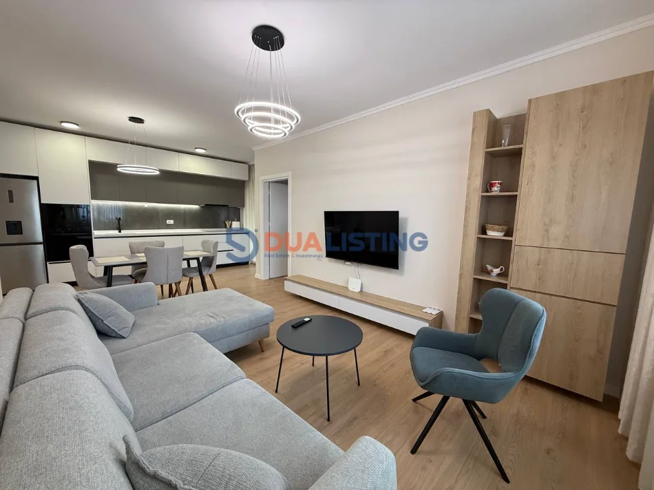 Tirane, jepet me qera apartament 2+1 , 1.200 € (Rruga Durresit)