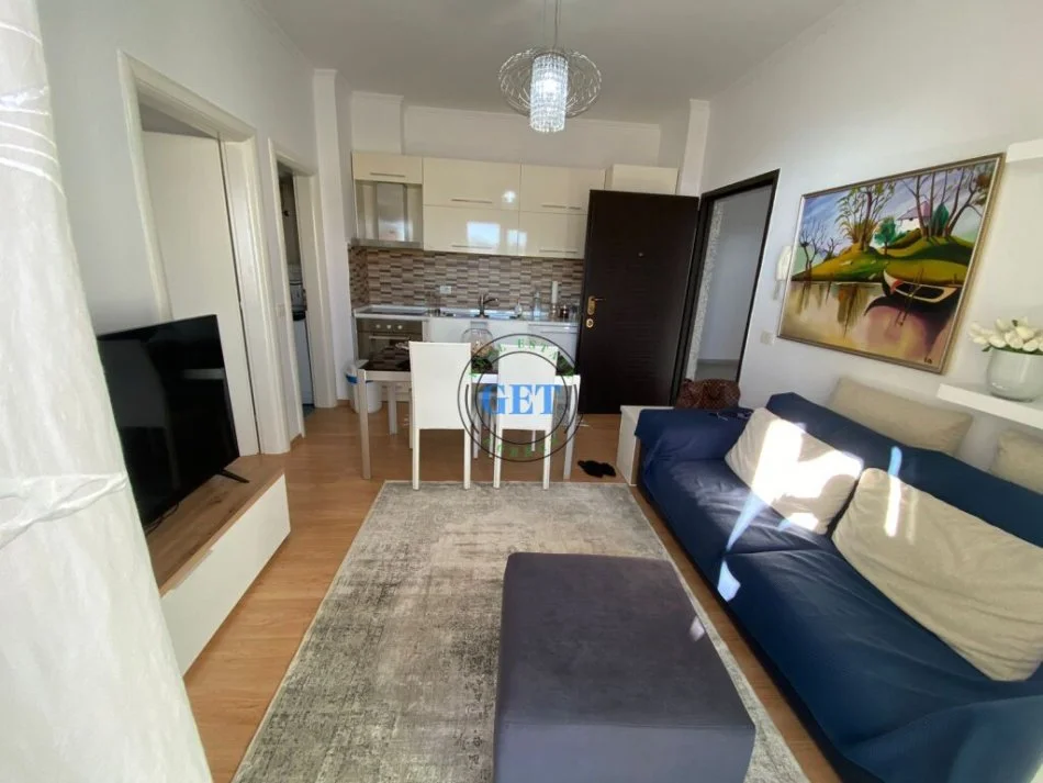 Durres, jepet me qera apartament 1+1 Kati 7, 40 m² 500 € (Rrota Kuqe,Plazh, Durrës)