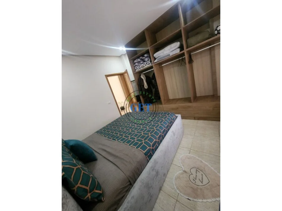 Durres, jepet me qera apartament 1+1 Kati 2, 60 m² 500 € (Shkembi i Kavajes)