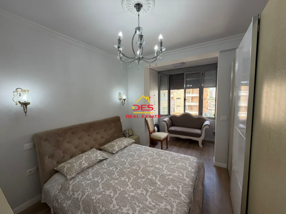 Vlore, shitet apartament 1+1+Ballkon Kati 2, 48 m² 100.000 € (Rruga Pelivan Leskaj)