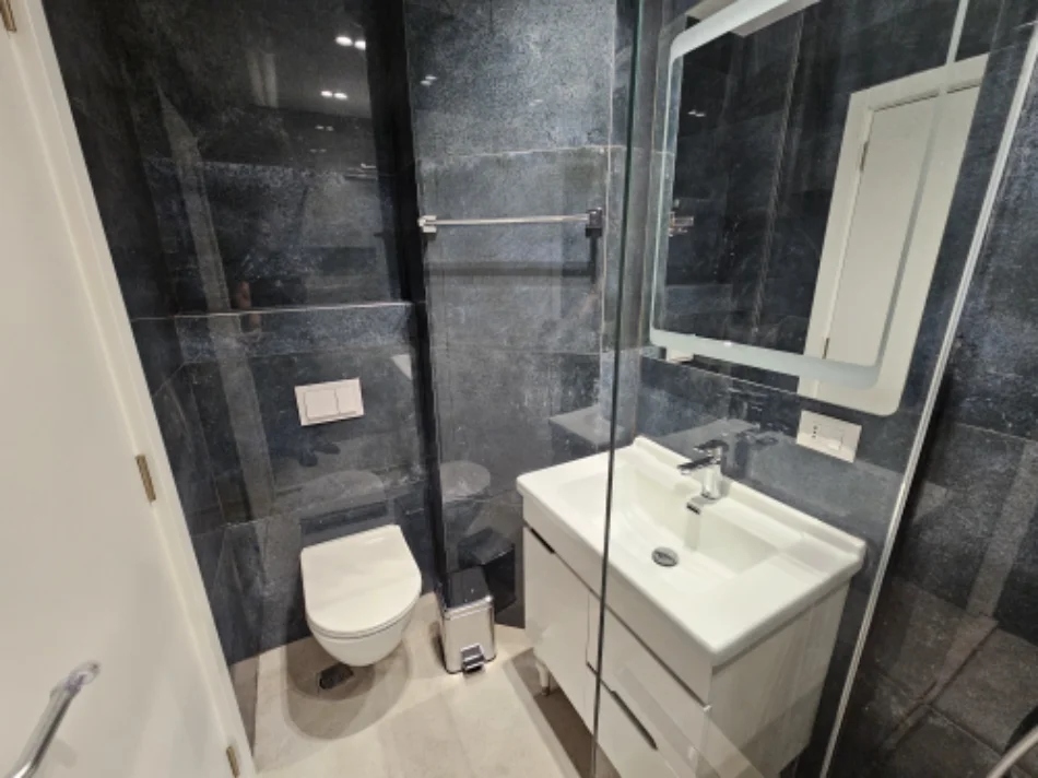 Tirane, jepet me qera apartament 2+1 , 90 m² 1.100 € (Liqeni i Thate)