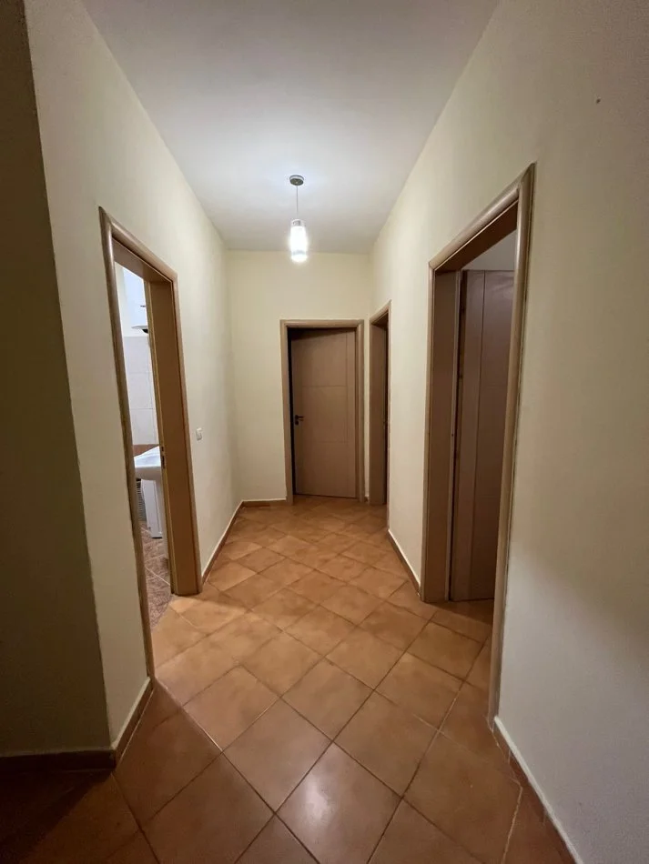 Tirane, jepet me qera apartament 3+1+Ballkon Kati 3, 104 m² 370 € (Fresk , Furre Buke Europa)