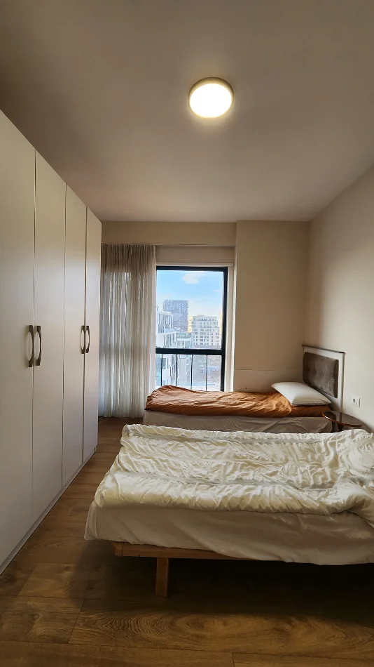 Tirane, jepet me qera apartament 2+1 Kati 7, 104 m² 1.000 € (Myslym Shyri)