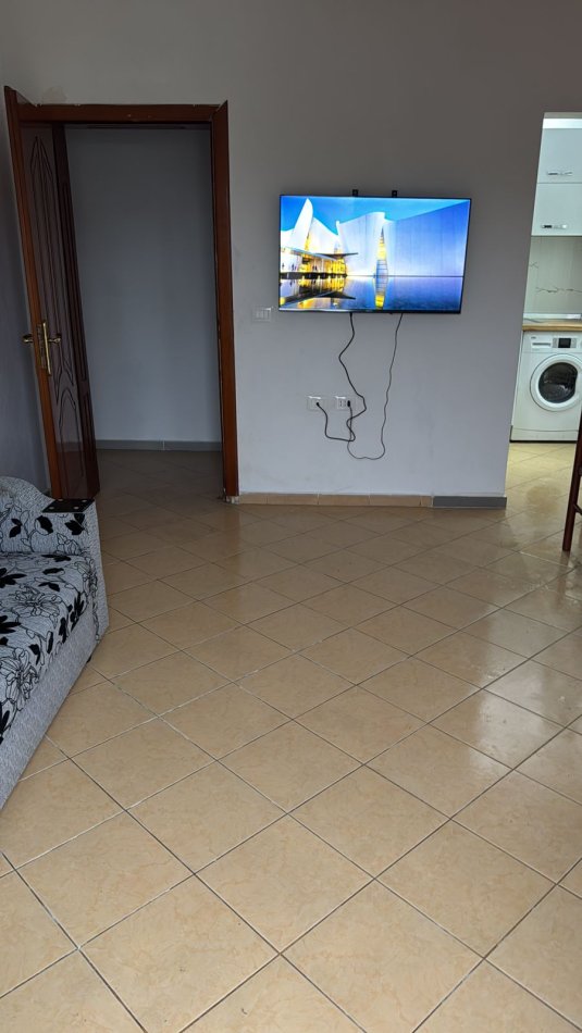 Tirane, jepet me qera apartament Kati 2, 350 € (Don Bosko pas Fiordi di Bosko)