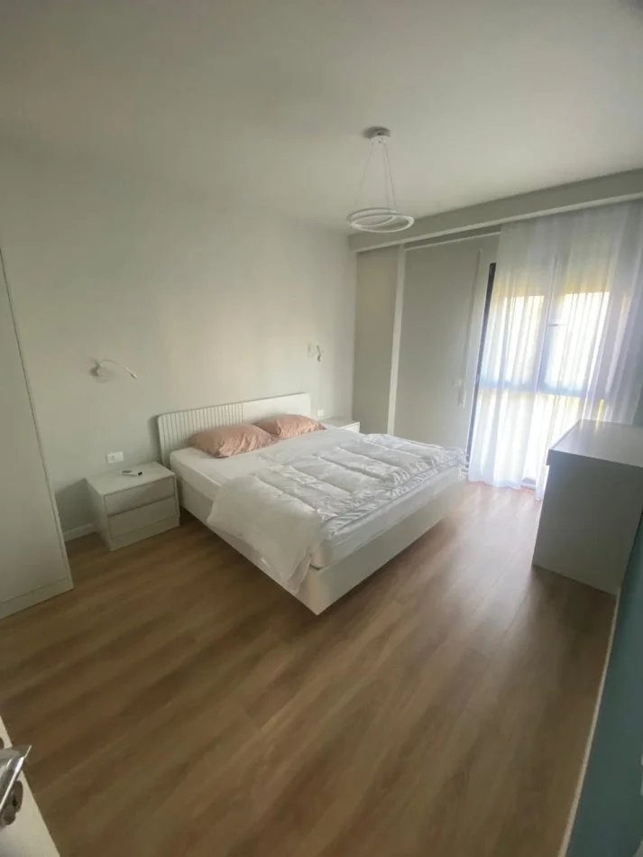 Tirane, shitet apartament 2+1 Kati 2, 95 m² 230.000 € 