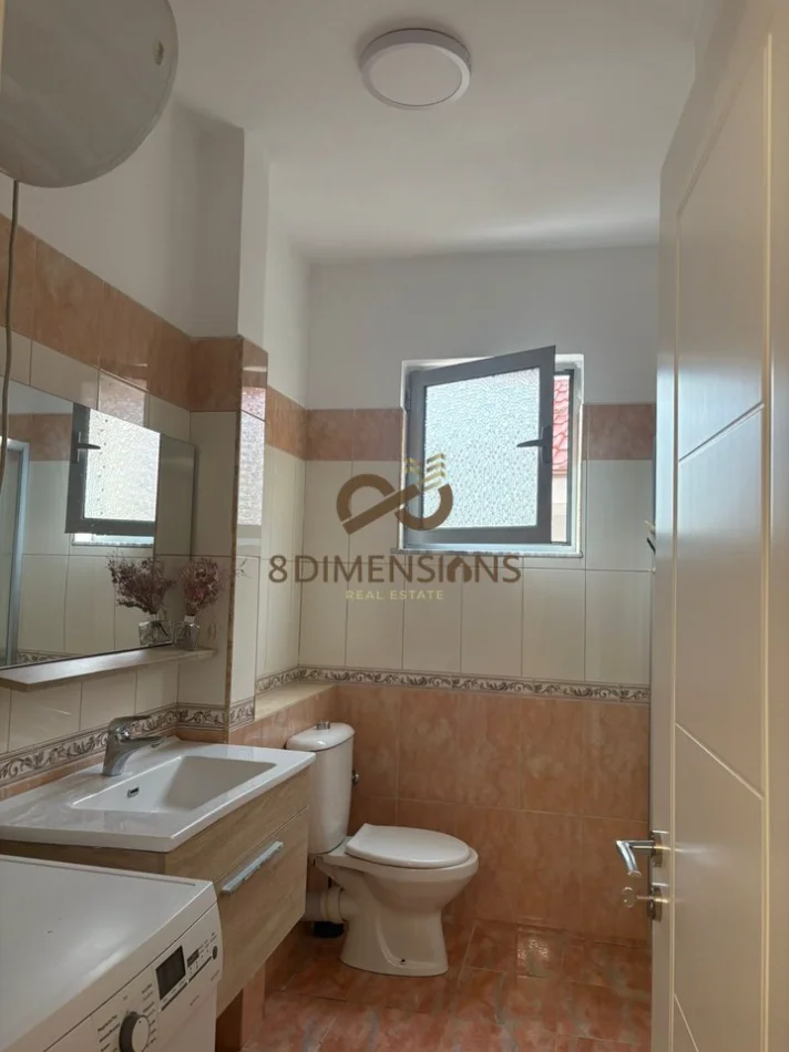 Tirane, jepet me qera apartament 2+1 Kati 2, 90 m² 700 € (rruga e elbasanit)