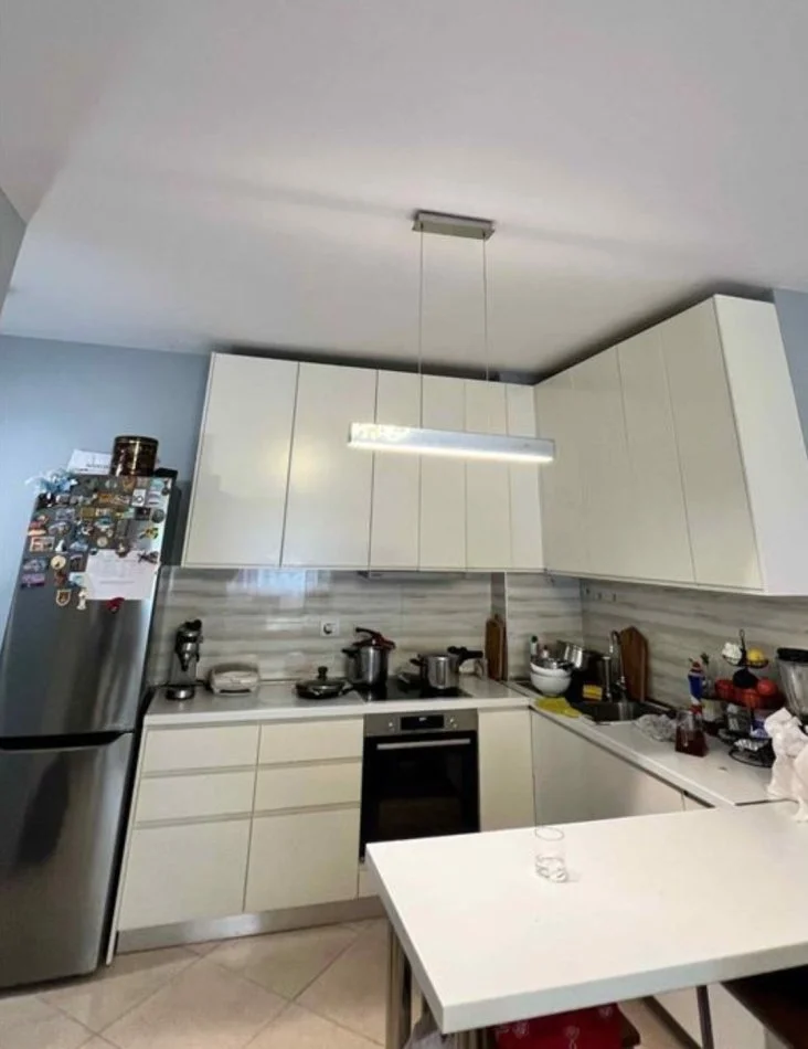 Tirane, shitet apartament 1+1 Kati 2, 82 m² 9.800.000 € (Te Spar 2)