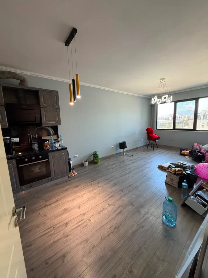 Tirane, shitet apartament 2+1 Kati 5, 105 m² 168.000 € (Casa Italia)