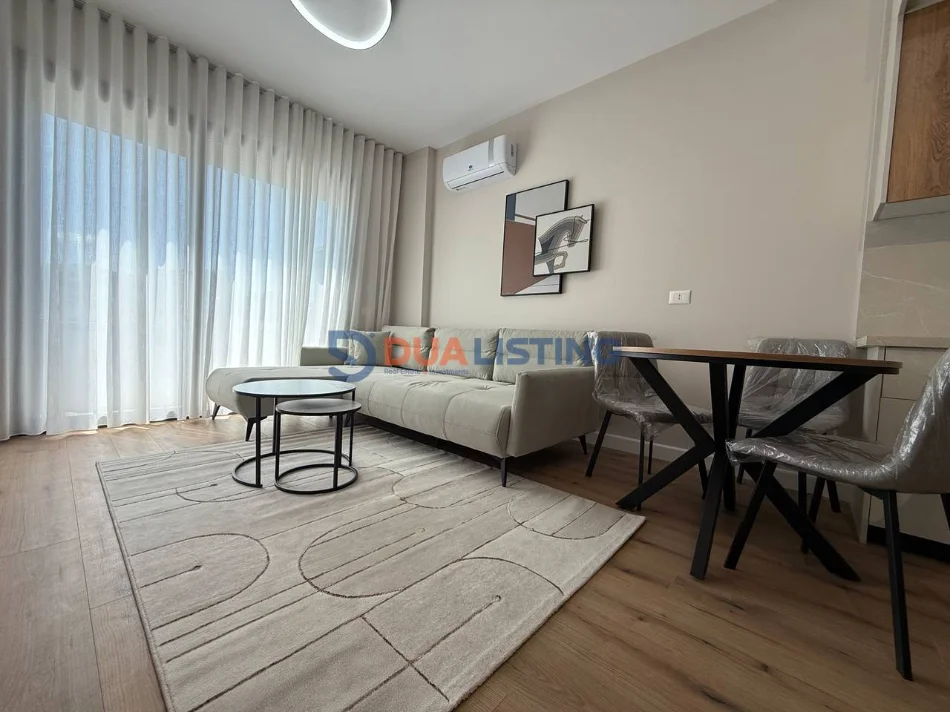 Tirane, jepet me qera apartament 1+1 , 749 € (Liqeni i Thate)