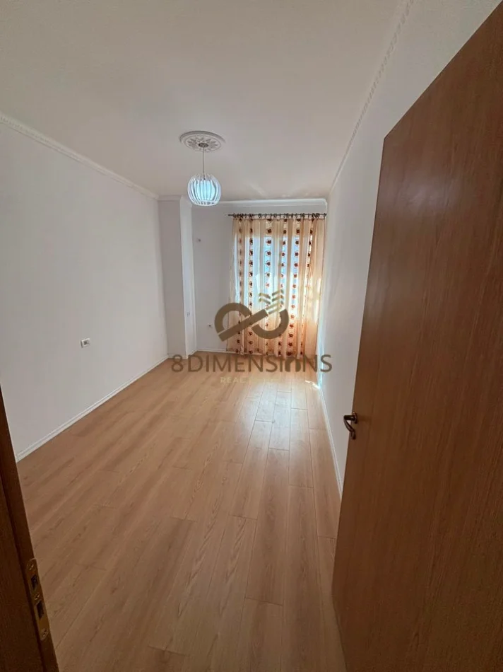 Tirane, shitet apartament 2+1+Ballkon Kati 2, 88 m² 135.000 € (fresk)