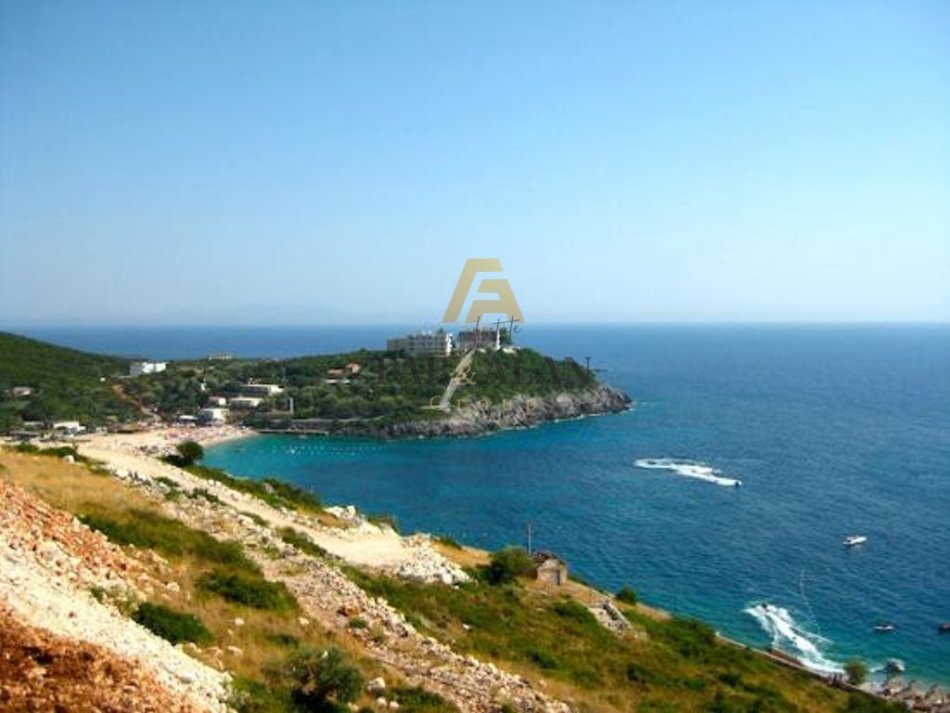 Himare, shitet toke , 20.000 m² 4.000.000 € (Jale)
