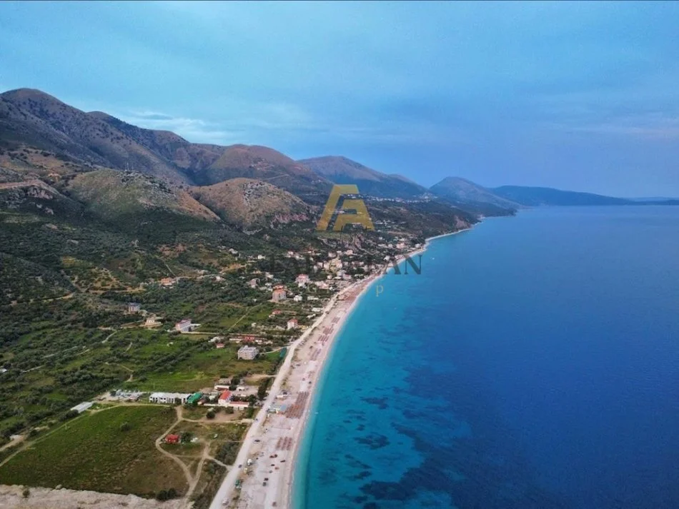 Borsh, shitet toke , 2.000 m² 1.000.000 € (Borsh)