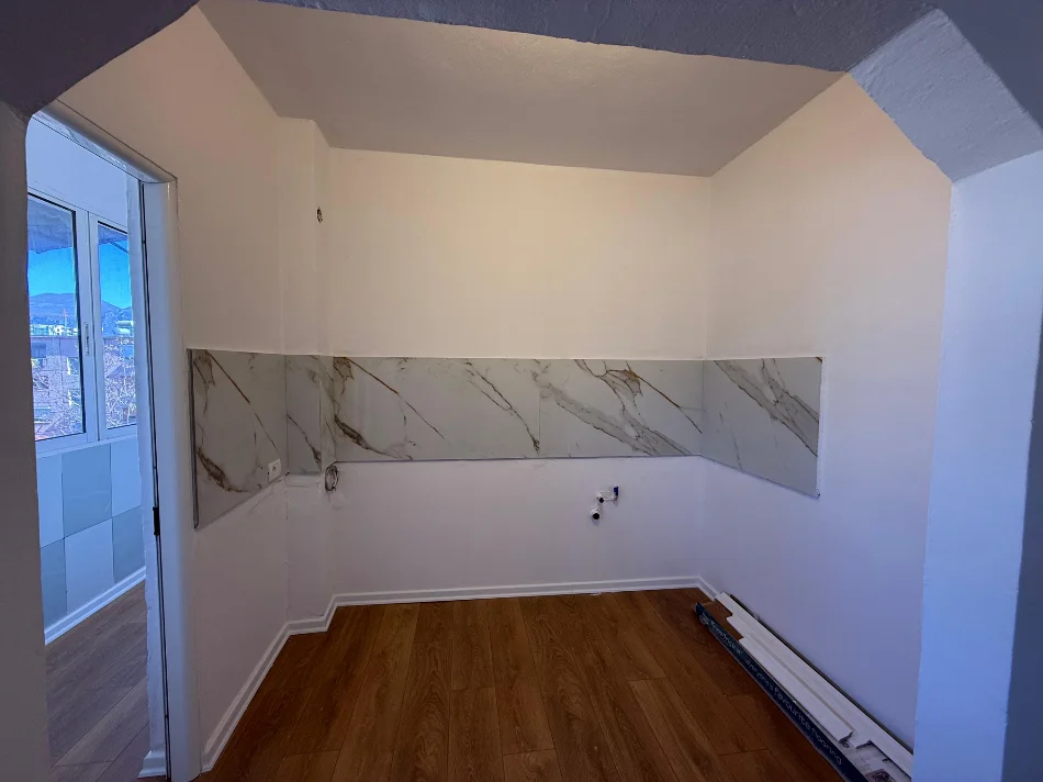 Tirane, shitet apartament 1+1 Kati 5, 58 m² 93.000 € (Kongresi manastirit)