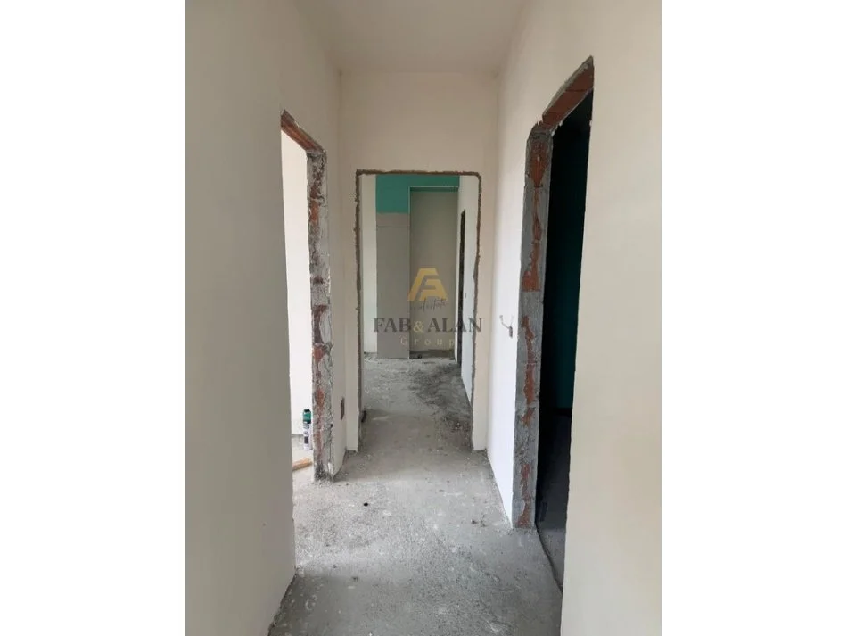 Tirane, shitet apartament 2+1+2 Kati 6, 105 m² 167.200 € (Siri Kodra)