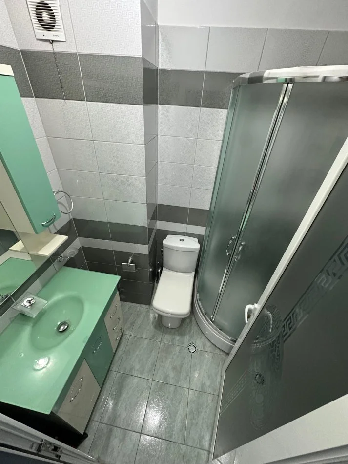 Tirane, shitet apartament 2+1 Kati 8, 90 m² 140.000 € 