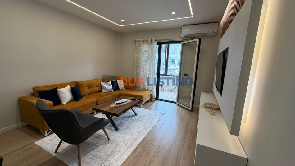 Tirane, shitet apartament 1+1 , 67 m² 130.000 € (Fresku)