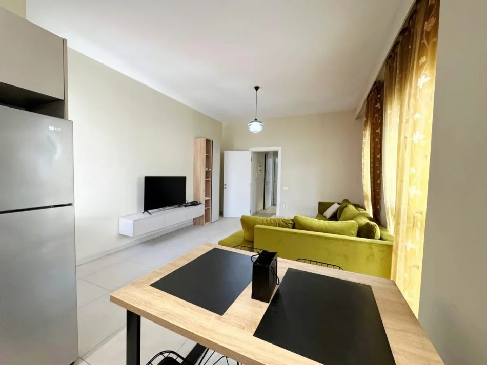 Tirane, shitet apartament 1+1 , 145.000 m² 145.000 € 