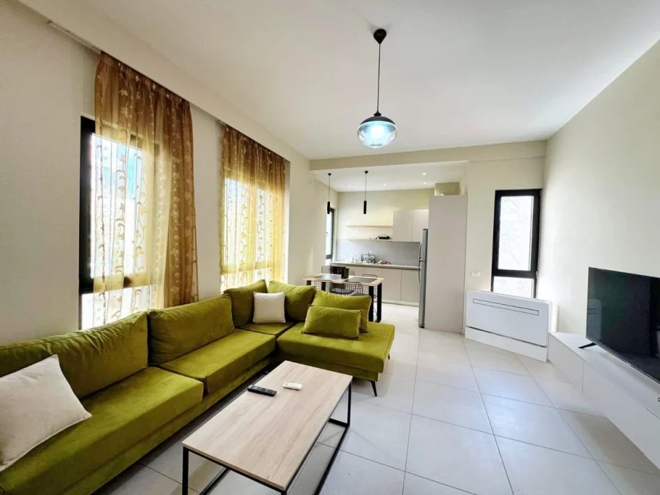 Tirane, shitet apartament 1+1 , 145.000 m² 145.000 € 