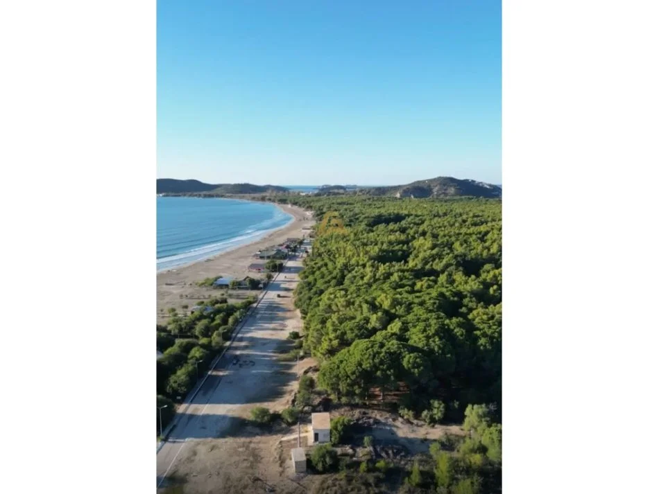 Vlore, shitet toke , 14.000 m² 1.820.000 € (ZVERNEC VLORE)