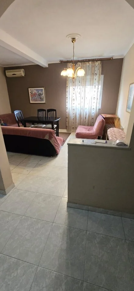 Tirane, shitet apartament 3+1 , 75 m² 177.000 € 