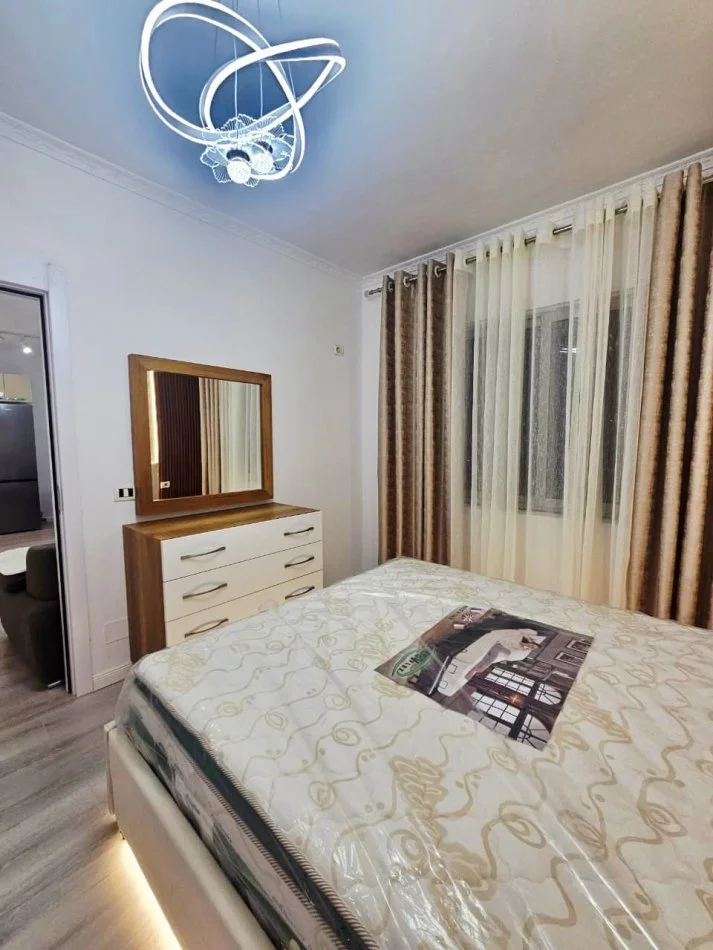 Tirane, shitet apartament 1+1 , 55 m² 95.000 € 