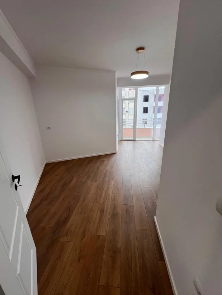 Tirane, shitet apartament 1+1 , 51 m² 87.000 € 