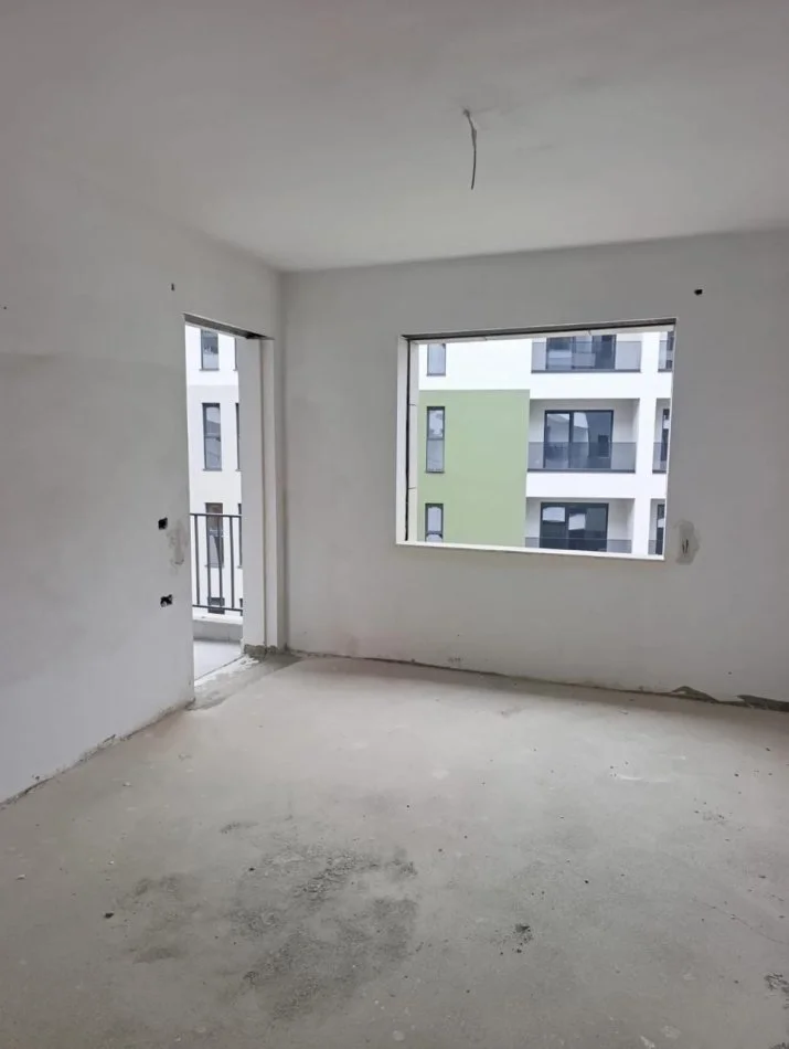 Tirane, shitet apartament 1+1 , 86 m² 77.400 € 