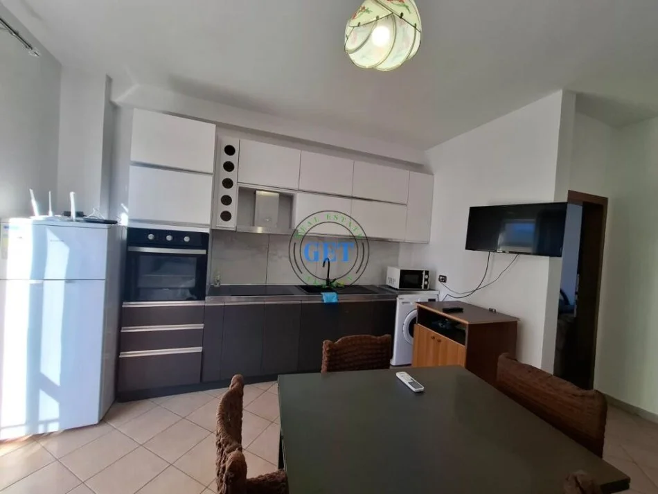 Durres, jepet me qera apartament 1+1 Kati 4, 60 m² 300 € (Plazh Hekurudha, Durrës)