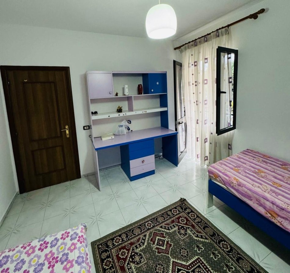 Tirane, jepet me qera apartament 2+1 Kati 2, 90 m² 500 € (Don Bosko)