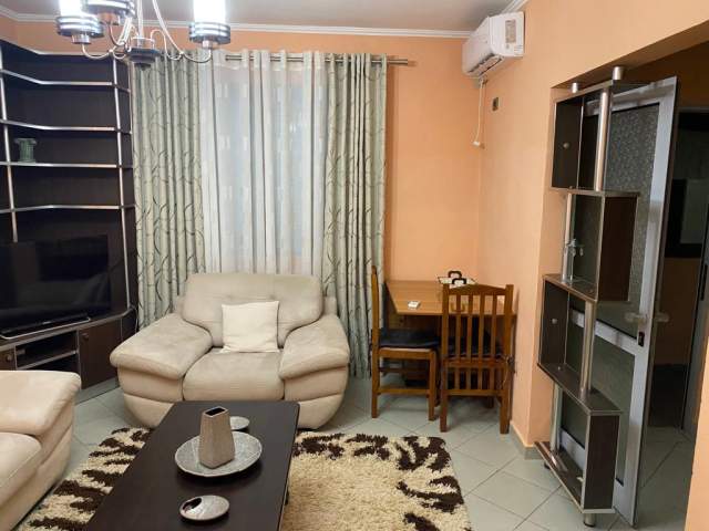 Tirane, jepet me qera apartament 2+1+BLK Kati 4, 75 m² 39.000 Leke (Gaqo Tashko)