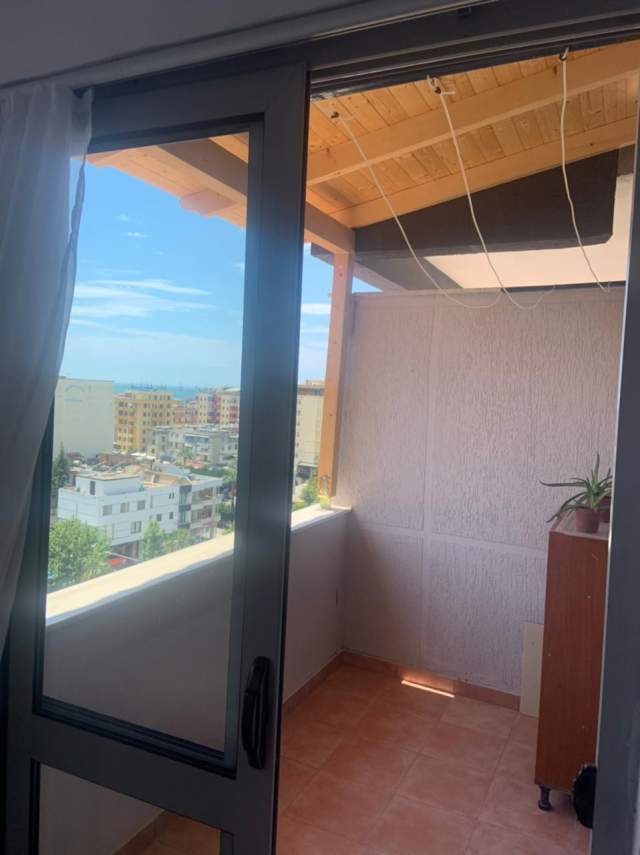 Durres, jepet me qera apartament 1+1+A+BLK Kati 8, 60 m² 250 Euro (pavaresia)