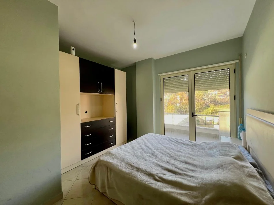 Tirane, shitet apartament 1+1+Ballkon Kati 1, 77 m² 80.000 € (Zyber Shima)