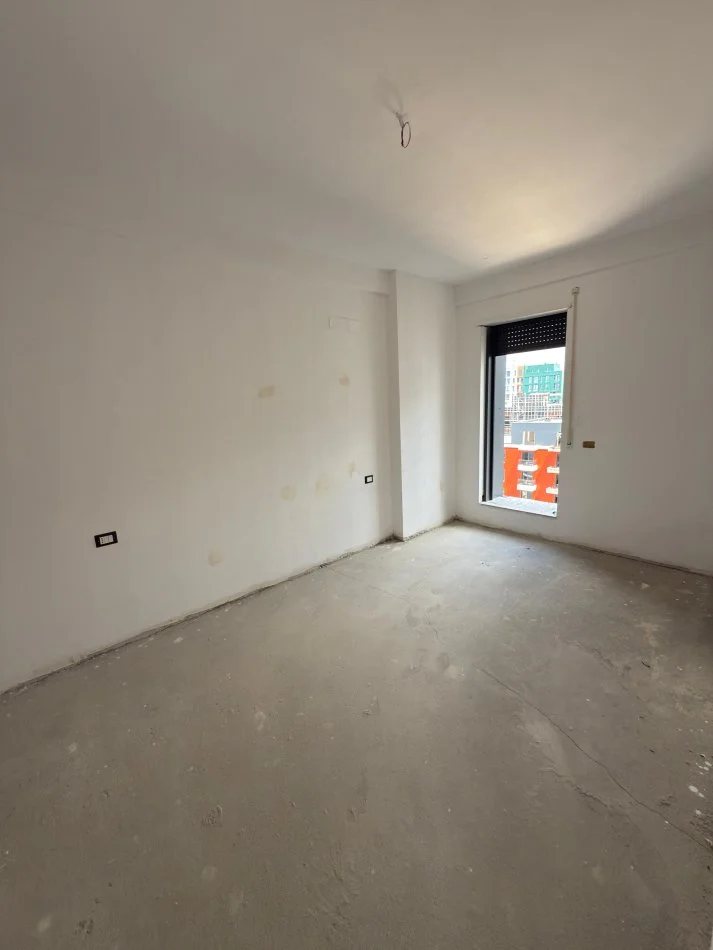 Tirane, shitet apartament 3+1+Ballkon Kati 8, 124 m² 203.400 € (jordan misja)