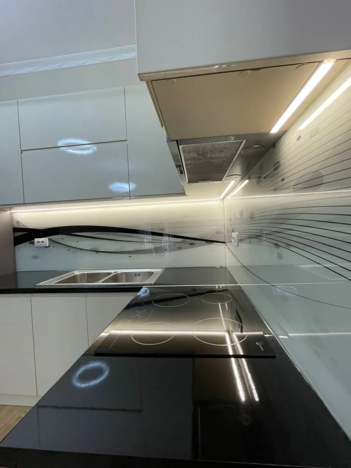 Tirane, jepet me qera apartament 2+1 Kati 2, 104 m² 800 € (Rruga Gramoz Pashko)