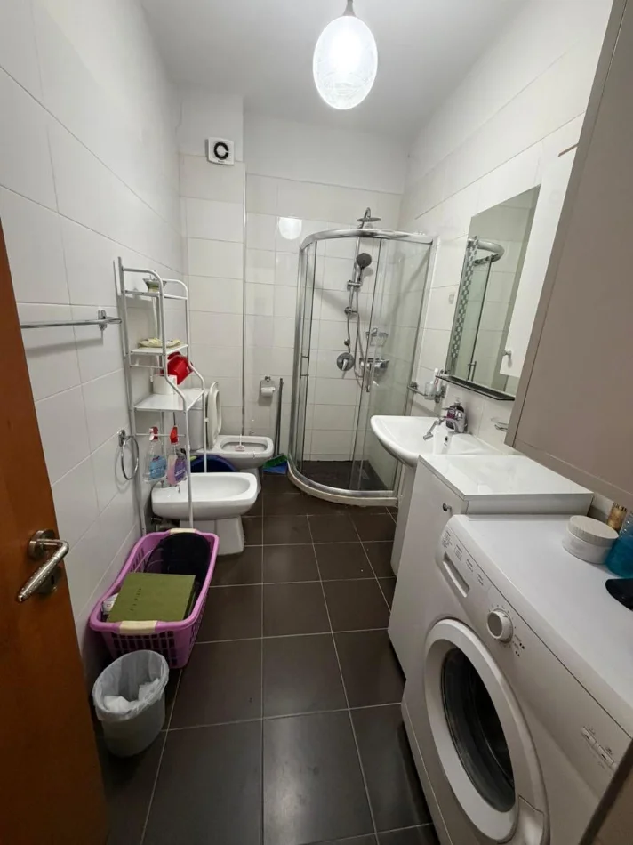 Tirane, jepet me qera apartament 1+1 Kati 3, 74 m² 500 € 