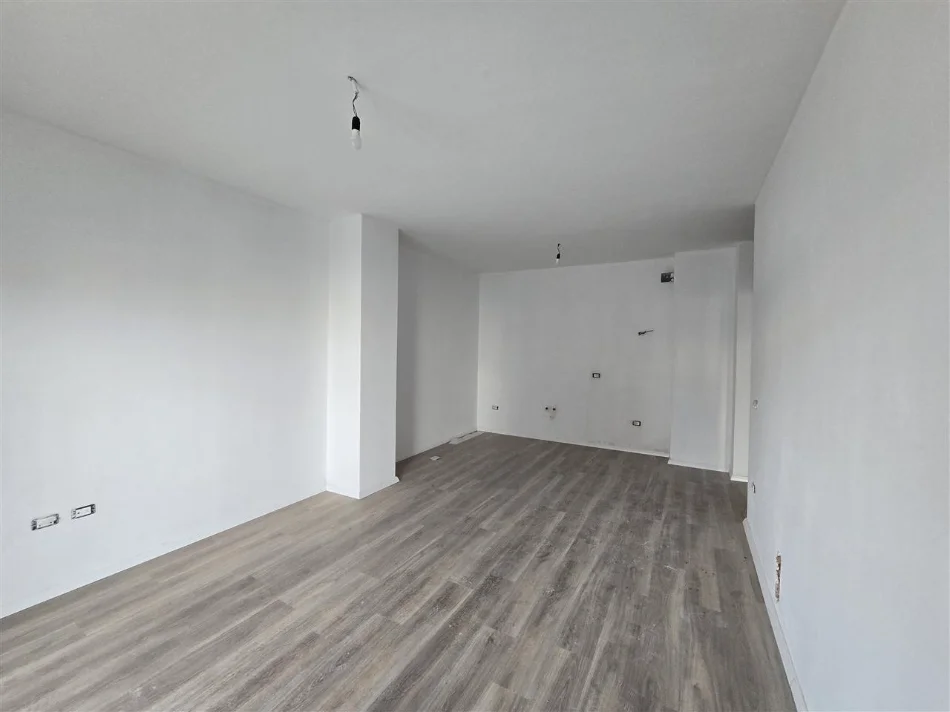 Tirane, shitet apartament 1+1+Ballkon Kati 2, 72 m² 130.000 € (DRITAN HOXHA KOMPLEKSI AURA)