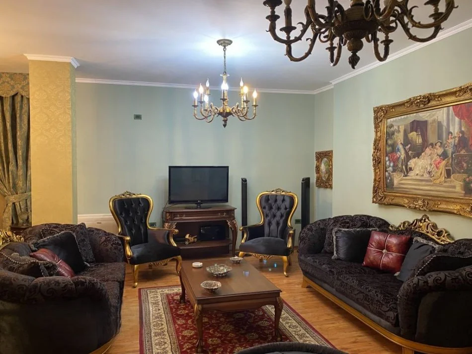 Tirane, jepet me qera Vile 2 Katshe Kati 0, 131 m² 1.100 € (ISLAM ALLA , TIRANE)