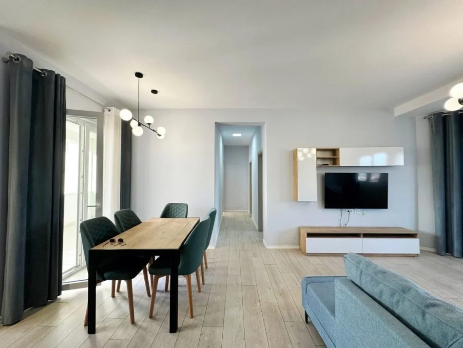 Tirane, shitet apartament 2+1 , 131 m² 249.000 € (fusha aviacionit)