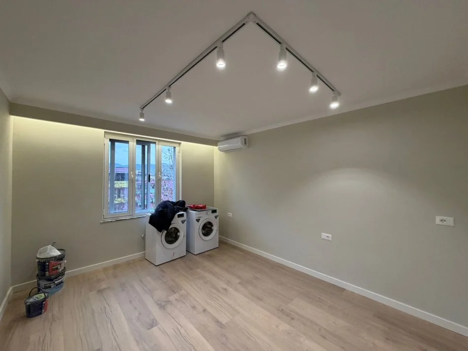 Tirane, shitet apartament 1+1 , 45 m² 125.000 € (21 dhjetori)