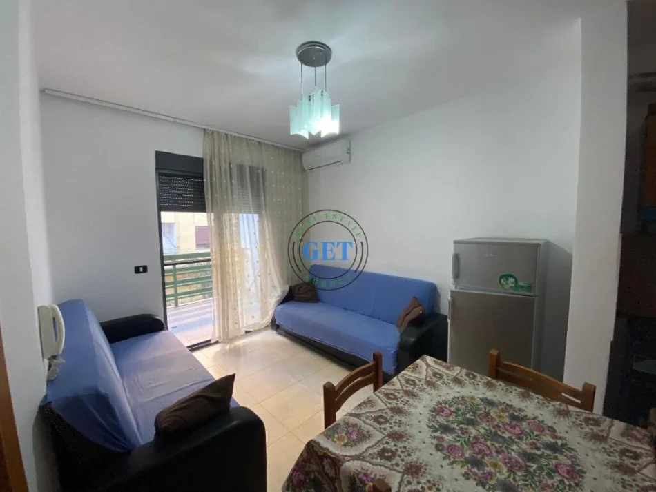Durres, jepet me qera apartament 1+1 Kati 2, 55 m² 300 € (Plazh Iliria, Durres)