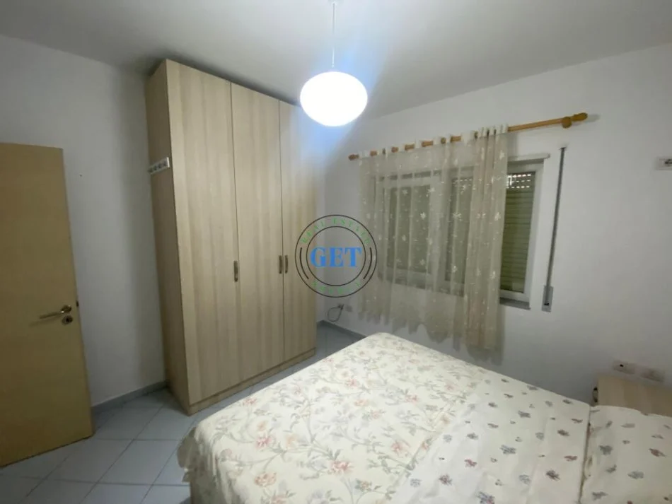 Durres, jepet me qera apartament 1+1 Kati 3, 70 m² 300 € (Plazh, Durrës)
