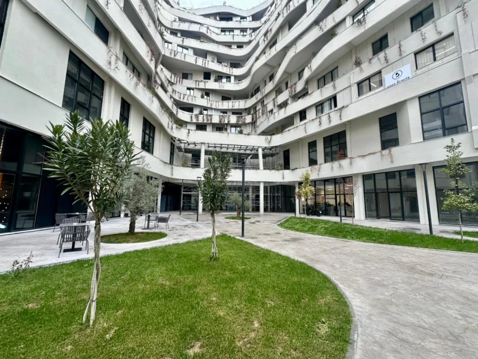 Tirane, shitet apartament 2+1 , 116 m² (vasil shanto)